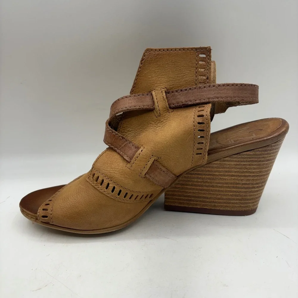 Miz Mooz Tan Leather Wedge Sandals Perforated Caged Strappy‎ Open Toe Shoes 40